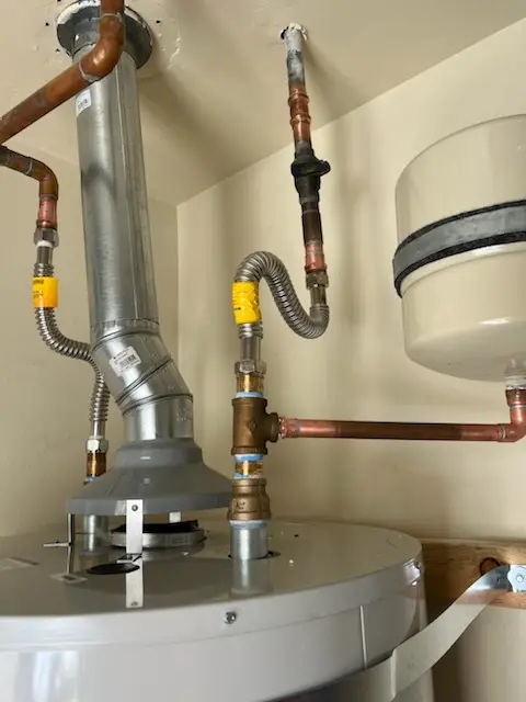 Water heater installation and plumbing repair in Nutwood